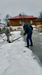 В Елабуге проходит общегородской субботник